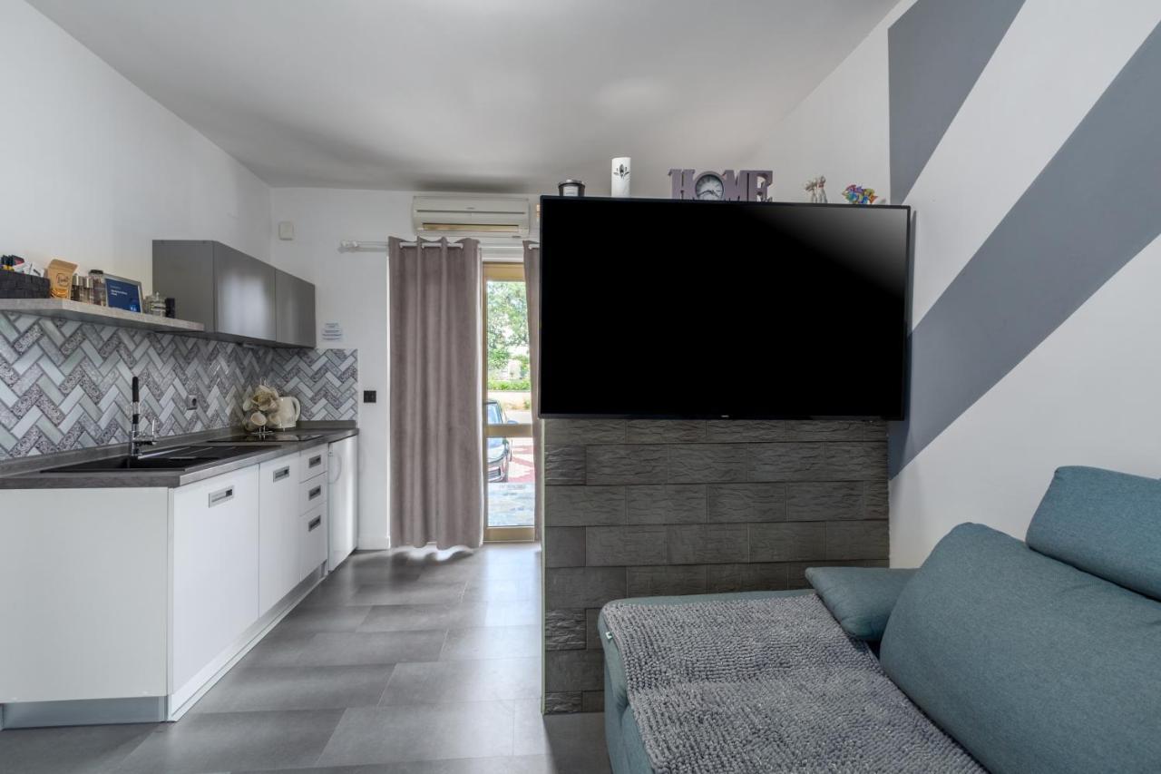 Apartment 50 Shades Of Grey Poreč Buitenkant foto